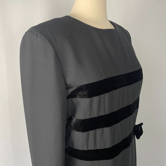 Vintage Maxi Dress Size 12 Black Solid Long Sleeve Bows Gothic Dark Academia 90s - Picture 3 of 16